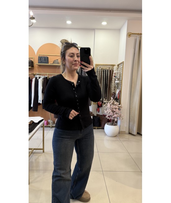 Siyah Çıtçıtlı Pamuk Bluz