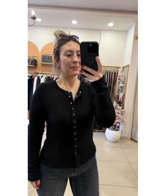 Siyah Çıtçıtlı Pamuk Bluz