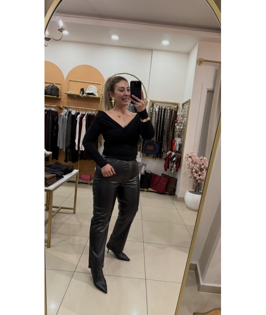 Mngo Siyah Deri Flare Pantolon Mngo Siyah Deri Flare Pantolon