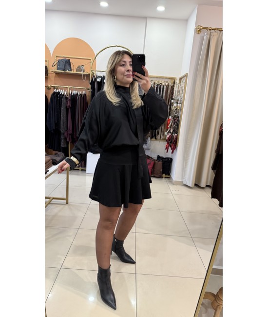 Saten Bluz Etek Görünümlü Elbise Saten Bluz Etek Görünümlü Elbise