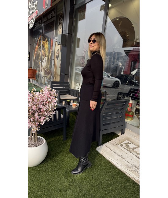 Zra Muadili Lacivert Selanik Kumaş Asimetrik Etek Zra Muadili Lacivert Selanik Kumaş Asimetrik Etek