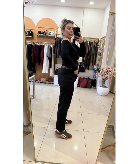 Likralı Siyah Mom Fit Jean Pantolon Likralı Siyah Mom Fit Jean Pantolon