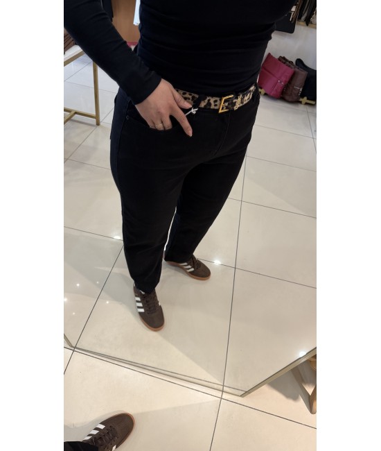 Likralı Siyah Mom Fit Jean Pantolon Likralı Siyah Mom Fit Jean Pantolon