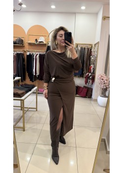 Kahve Gold Toka Detay Yırtmaçlı Elbise