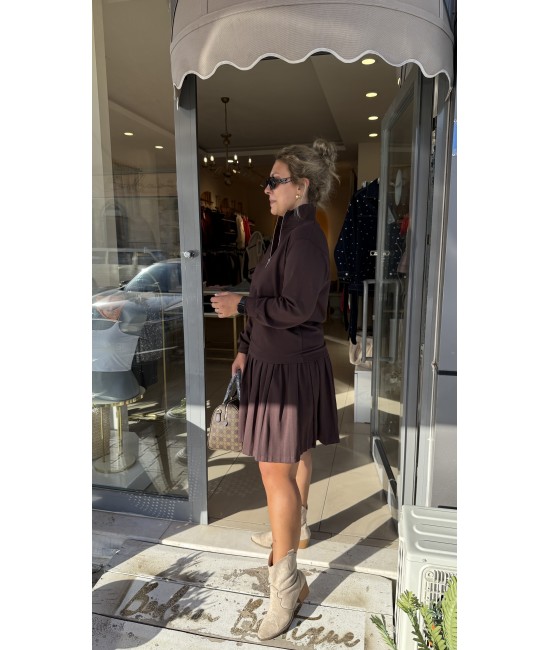 Kahverengi Çelik Örme Tasarım Etekli Takım Kahverengi Çelik Örme Tasarım Etekli Takım