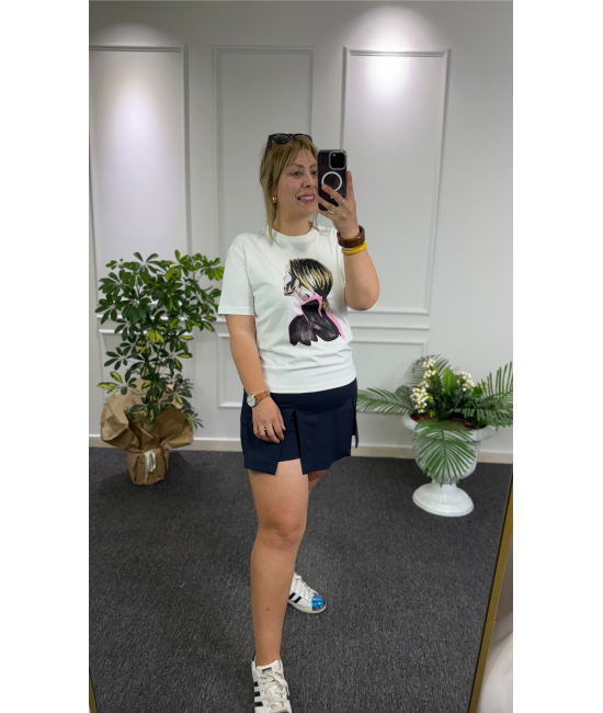 Bymn Küpeli Kız Tshirt Bymn Küpeli Kız Tshirt